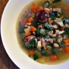Slow cooker sausage, spinach, & white bean soup